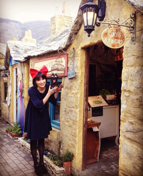 kiki-bakery-studio-ghibli-hayao-miyazaki-yufuin-floral-village-japan-16